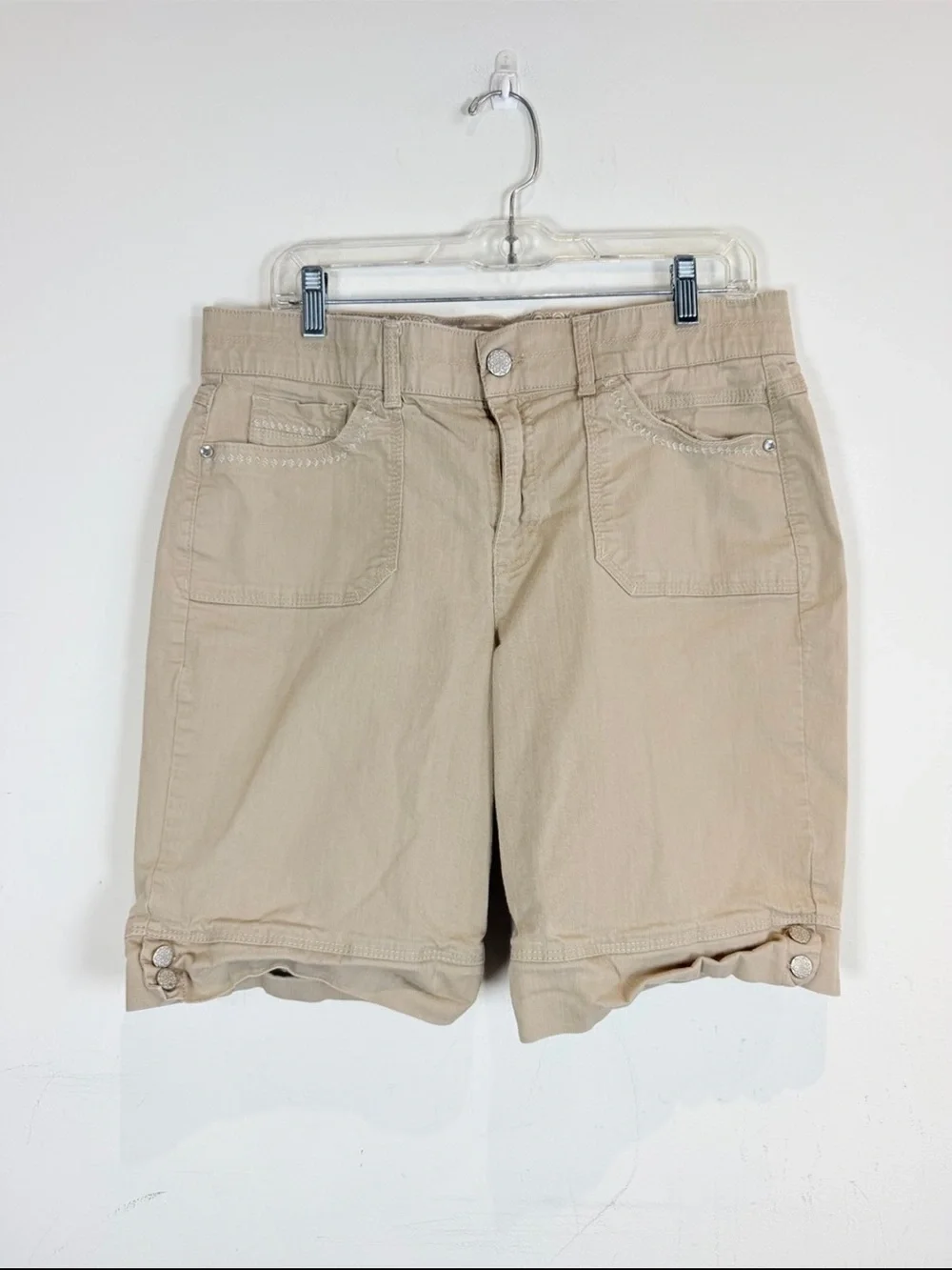 Gloria Vanderbilt Tan Bermuda Shorts, Size 14